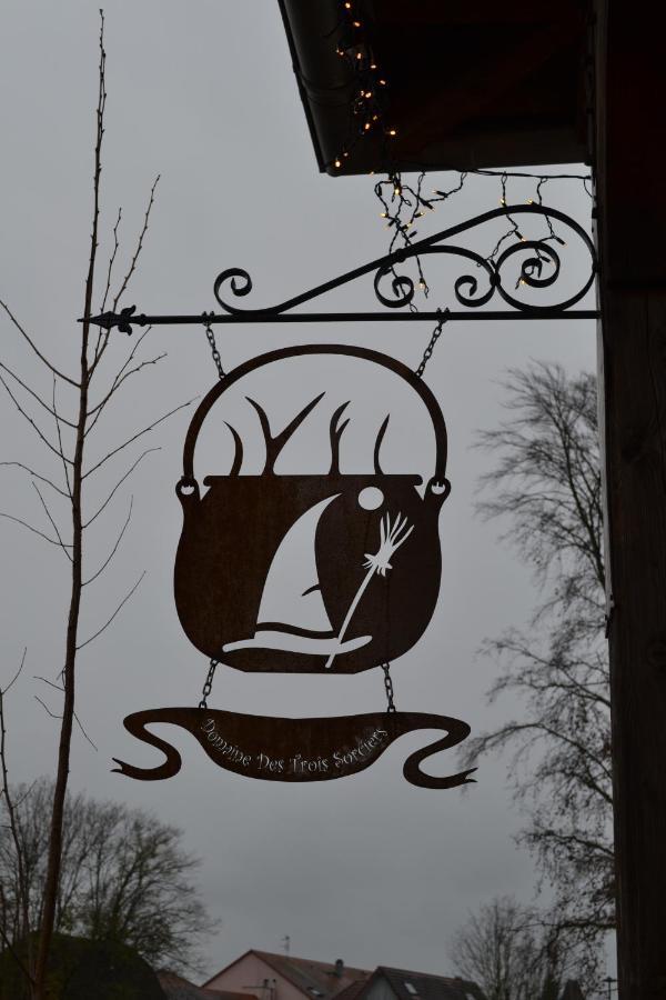 Domaine Des Trois Sorciers Bed & Breakfast Bouxwiller  Exterior photo