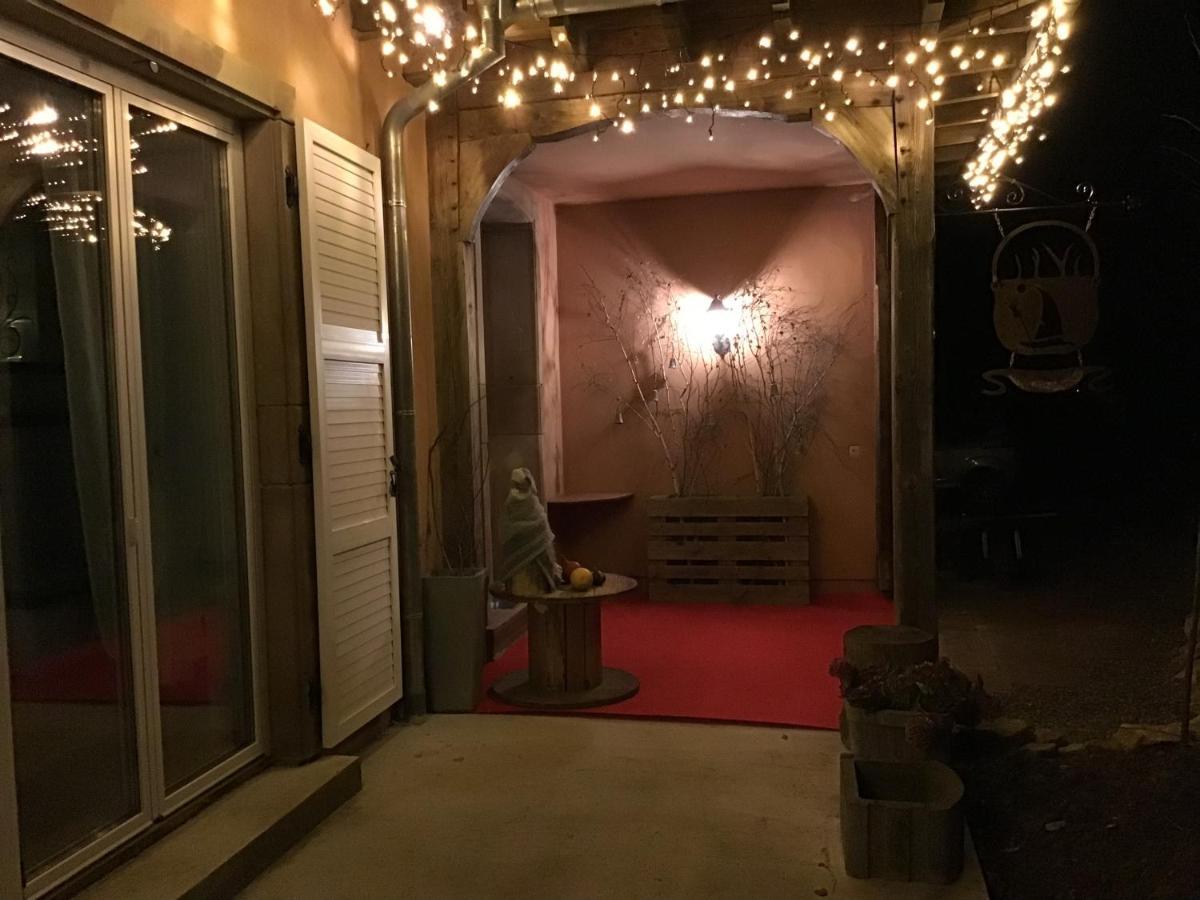 Domaine Des Trois Sorciers Bed & Breakfast Bouxwiller  Exterior photo