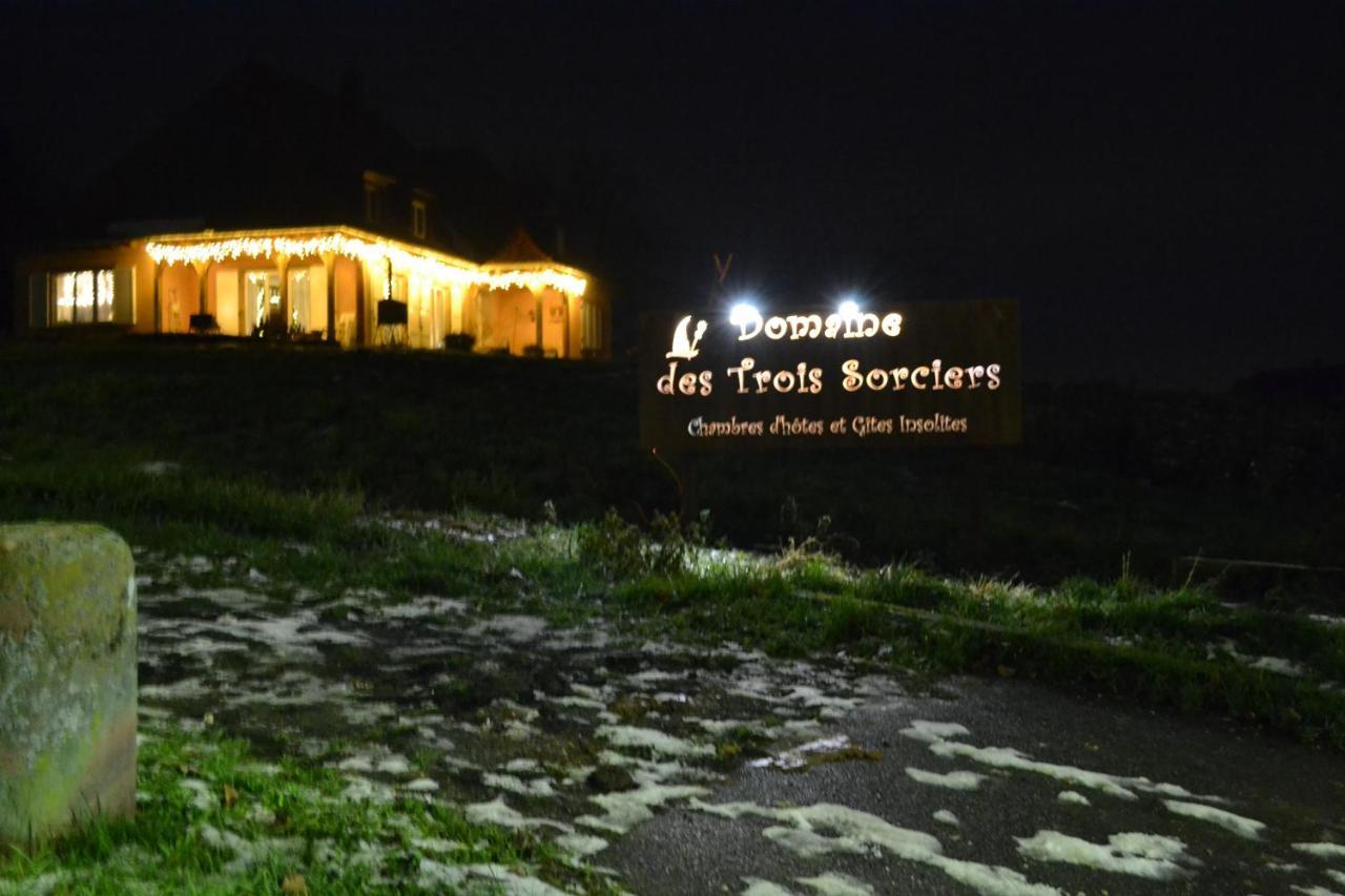 Domaine Des Trois Sorciers Bed & Breakfast Bouxwiller  Exterior photo